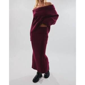 NEW LE LIS maxi sweater skirt in burgundy